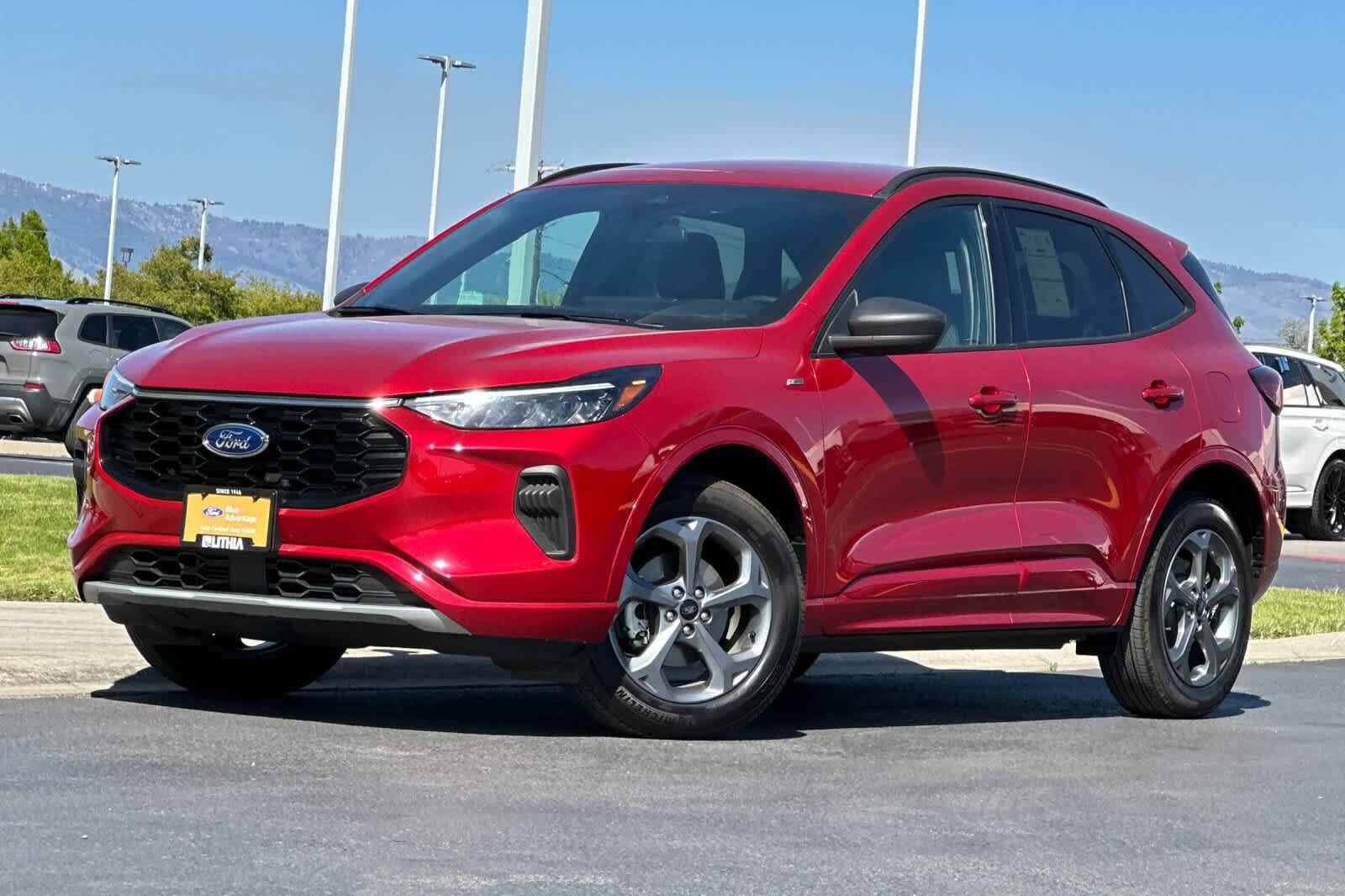 2024 FORD Escape