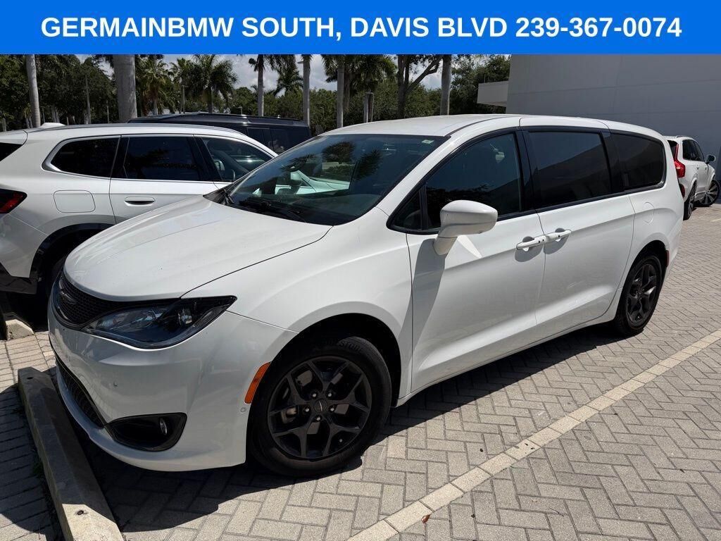 2019 CHRYSLER Pacifica