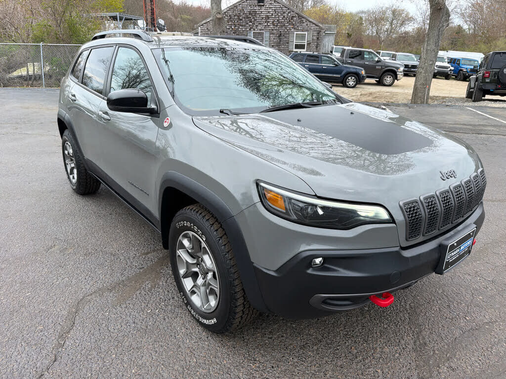 2022 JEEP Cherokee