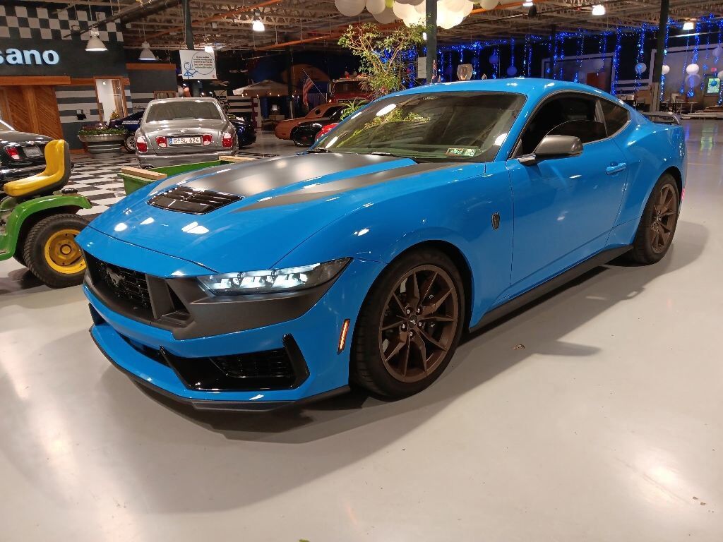 2025 FORD Mustang