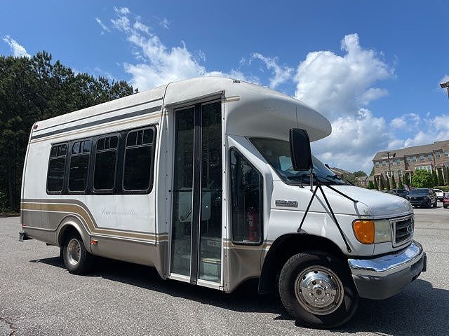 2006 FORD E-350
