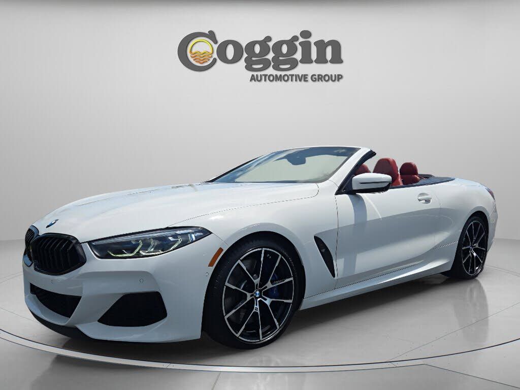 2022 BMW M8