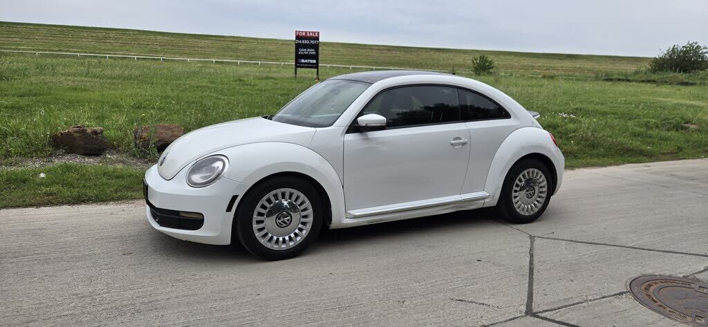 2016 VOLKSWAGEN Beetle
