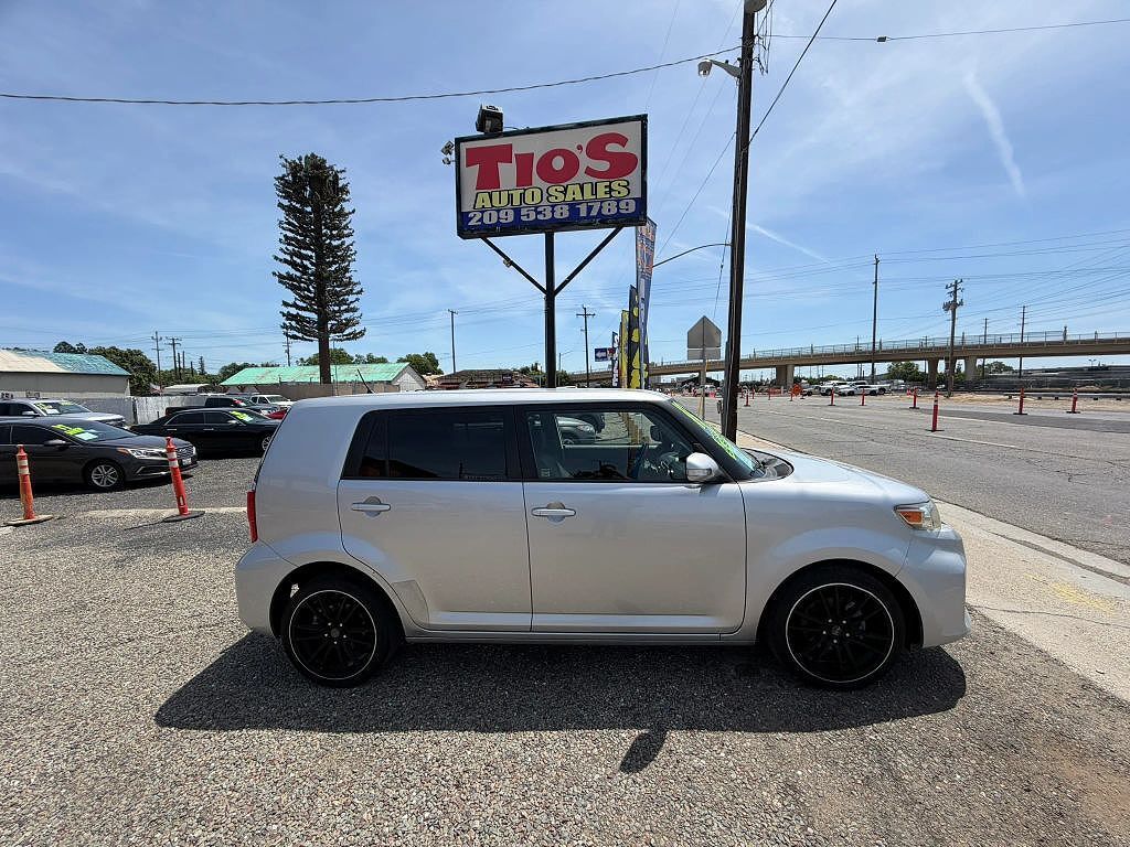 2011 TOYOTA SCION