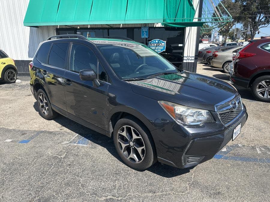 2015 SUBARU Forester