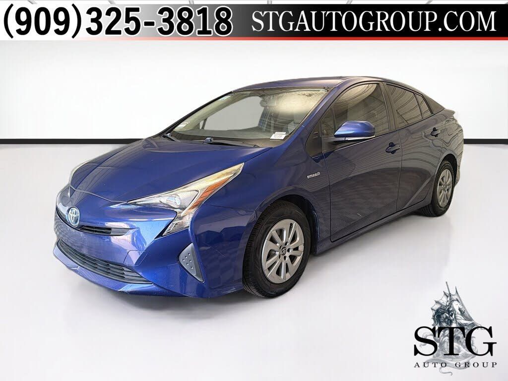 2016 TOYOTA PRIUS