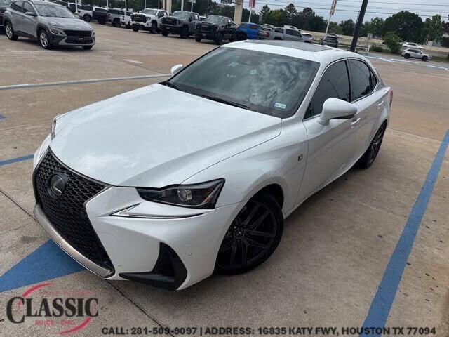 2019 LEXUS IS