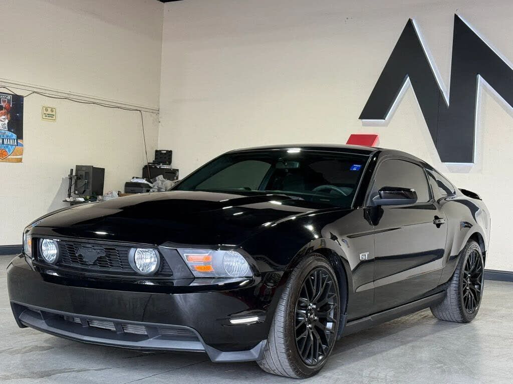 2010 FORD Mustang
