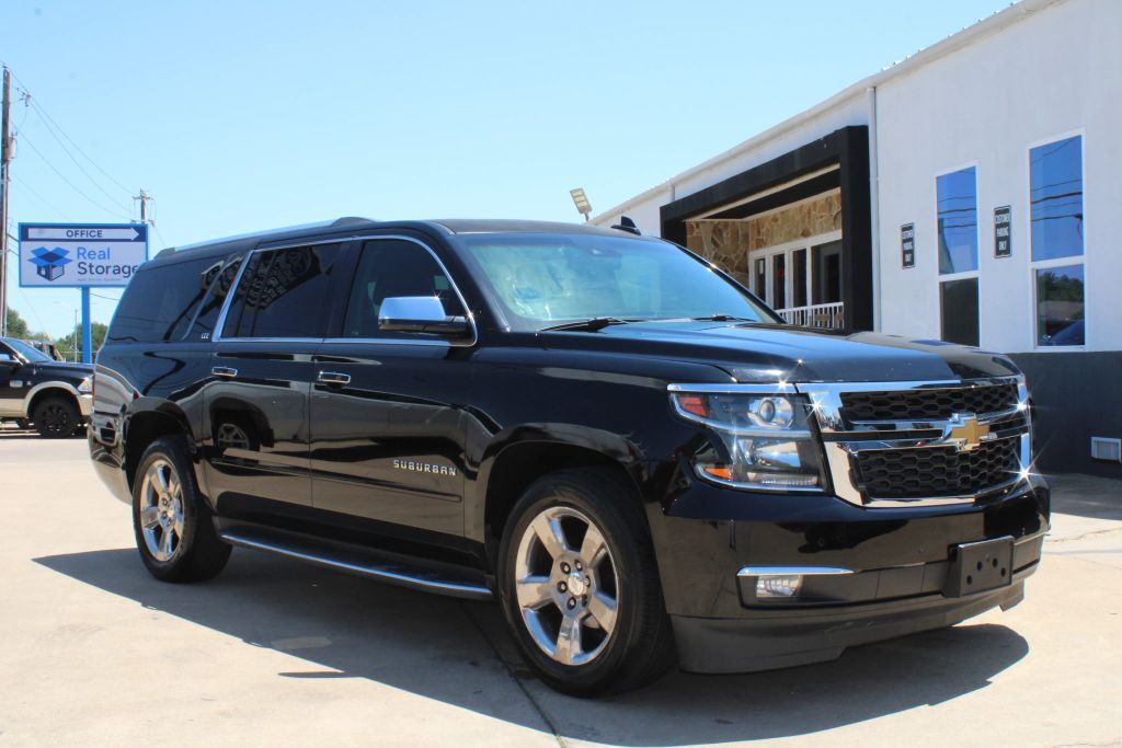 2016 CHEVROLET Suburban