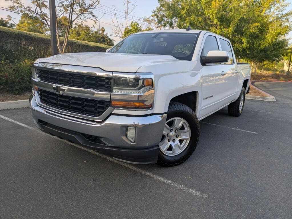 2018 CHEVROLET Silverado