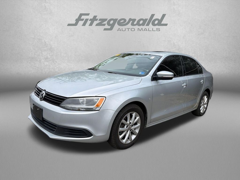 2011 VOLKSWAGEN Jetta