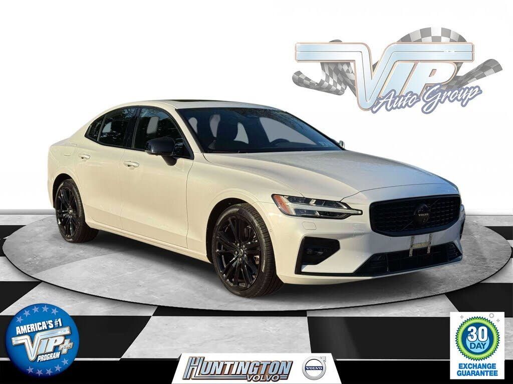 2024 VOLVO S60