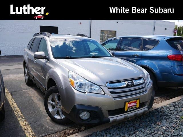 2014 SUBARU Outback