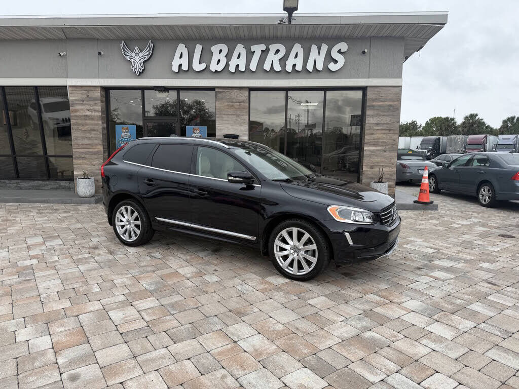 2017 VOLVO XC60