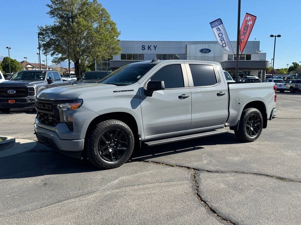 2024 CHEVROLET Silverado