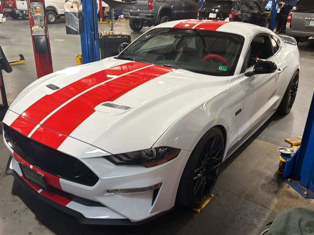 2021 FORD Mustang