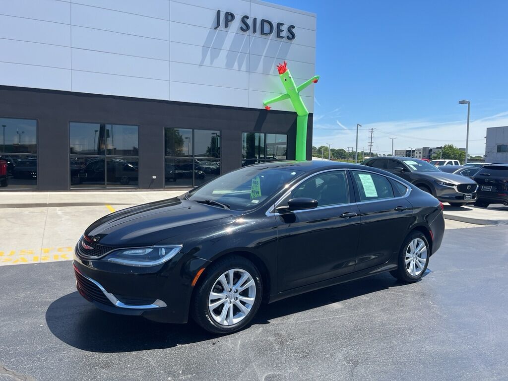 2016 CHRYSLER 200