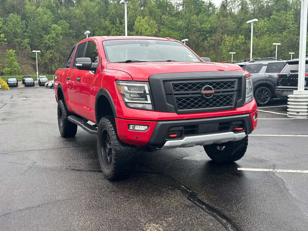 2021 NISSAN Titan