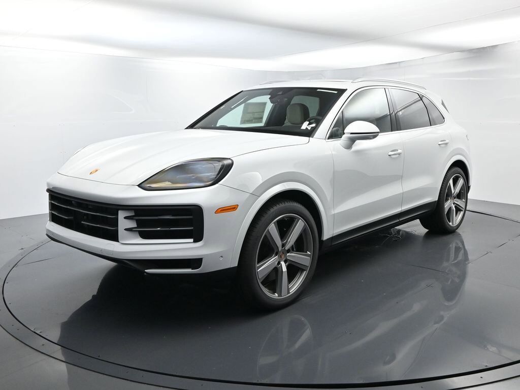 2025 PORSCHE Cayenne