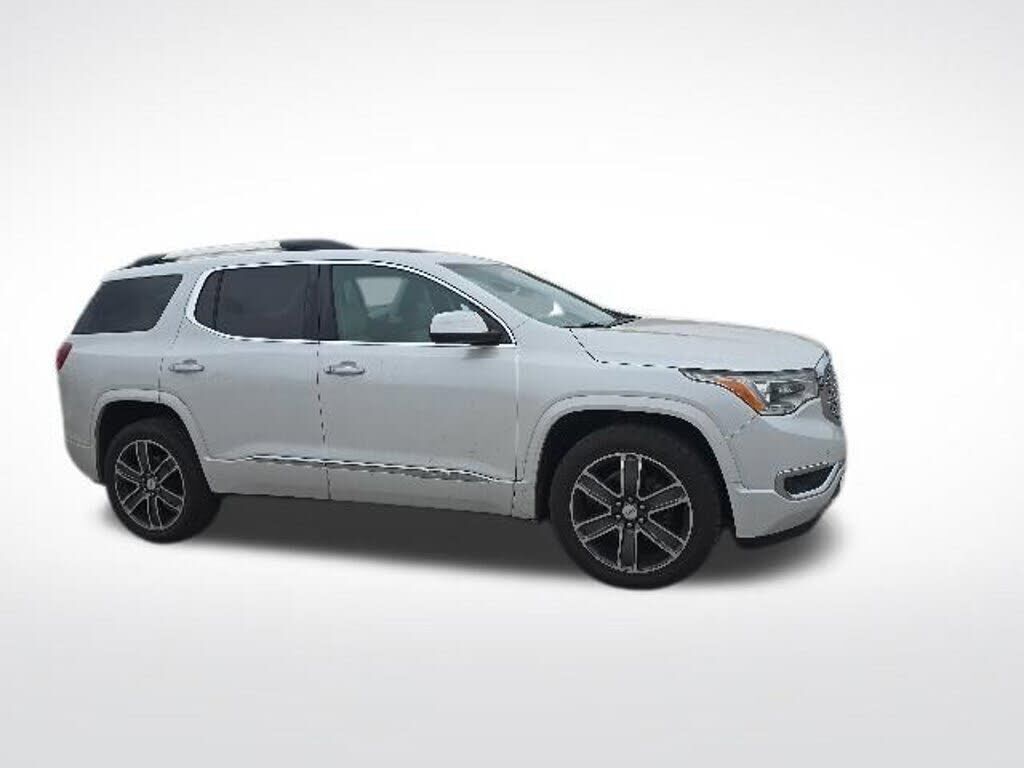 2017 GMC Acadia