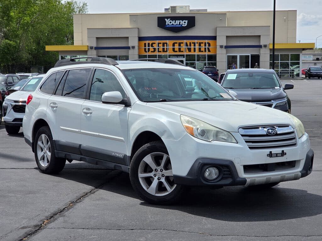 2013 SUBARU Outback