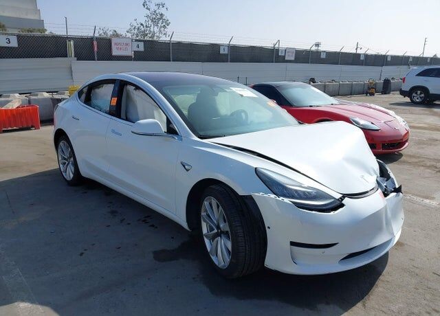 2018 TESLA Model 3