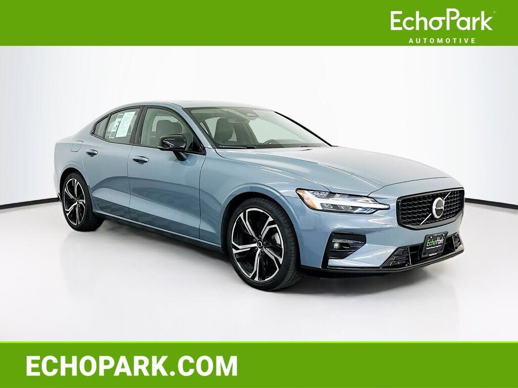 2024 VOLVO S60
