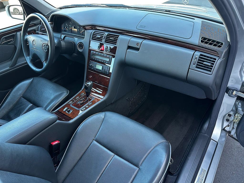 2002 MERCEDES-BENZ E-Class