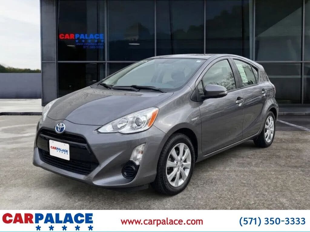 2018 TOYOTA Prius