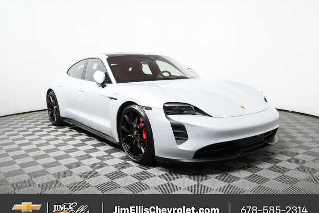 2024 PORSCHE Taycan