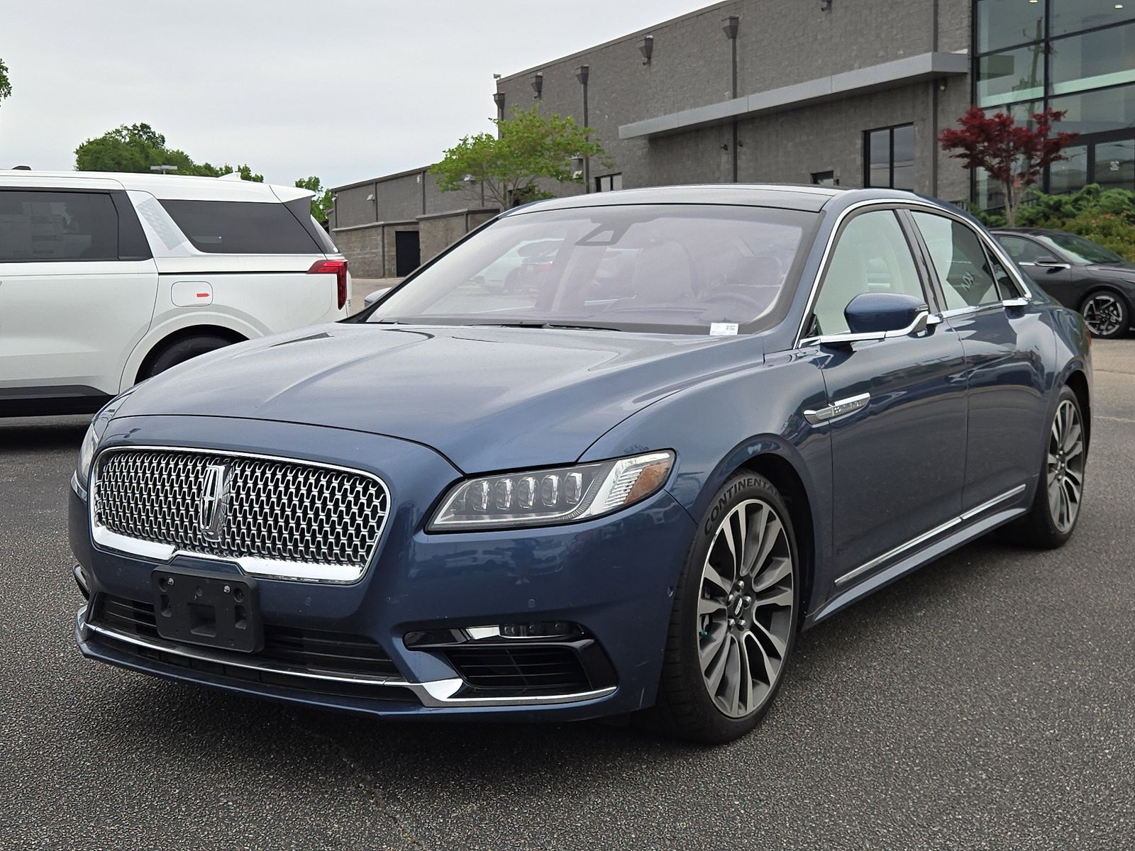 2018 LINCOLN Continental