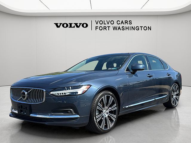 2023 VOLVO S90