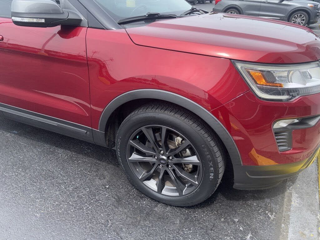 2019 FORD Explorer