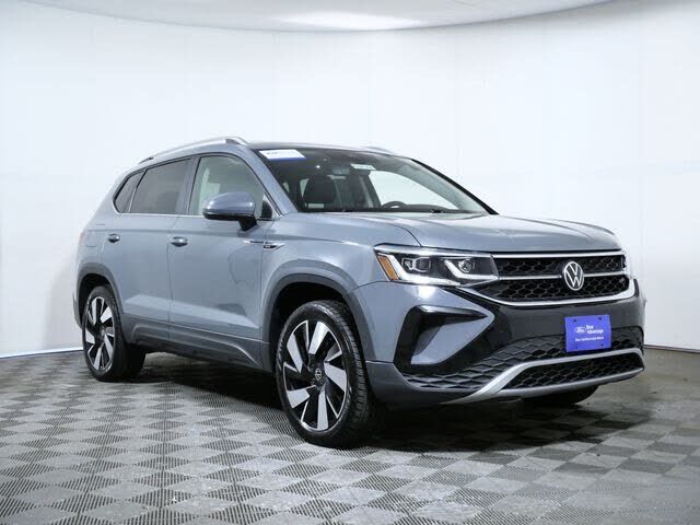 2024 VOLKSWAGEN Taos 4Motion
