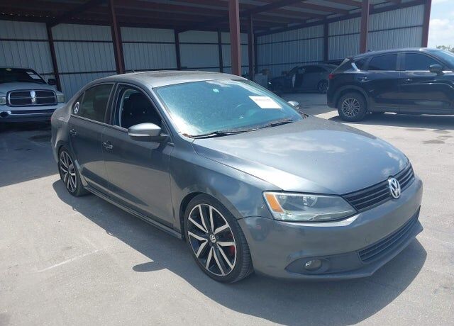 2011 VOLKSWAGEN Jetta