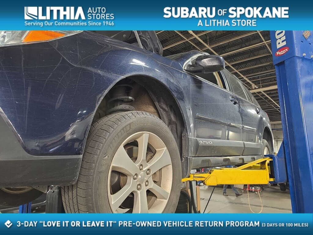 2013 SUBARU Outback