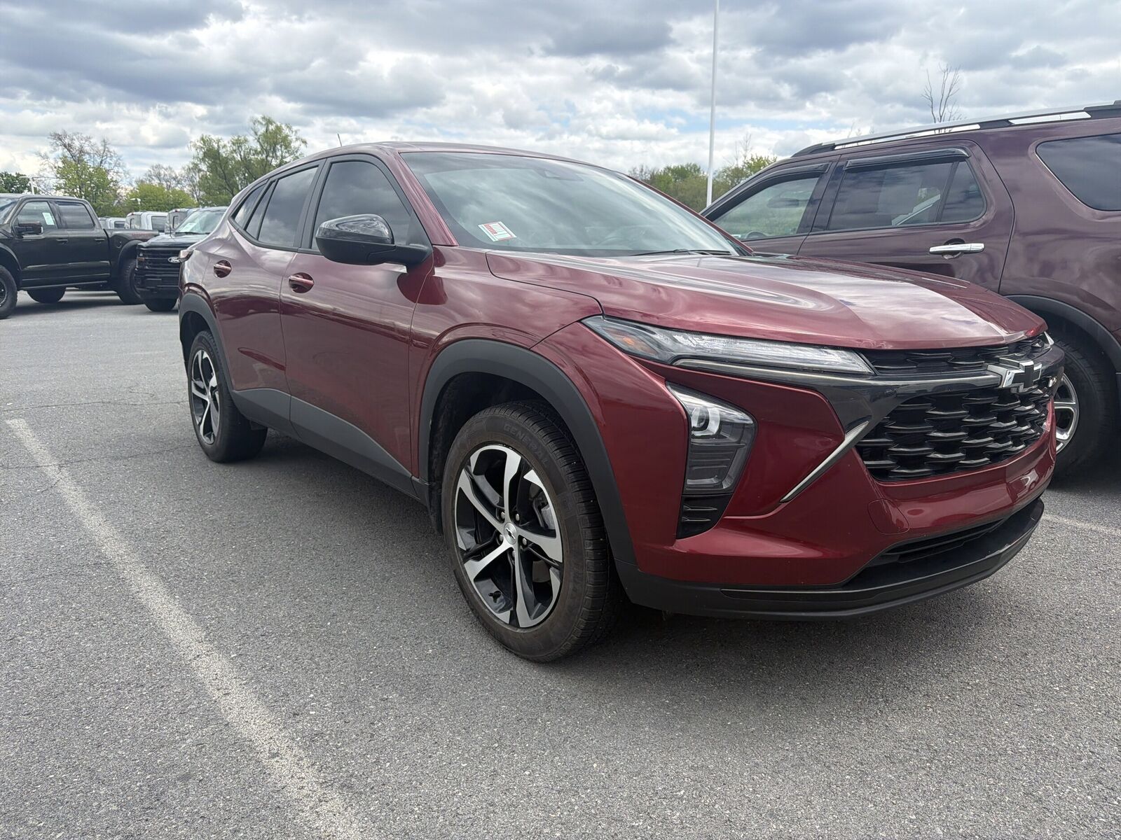 2024 CHEVROLET Trax