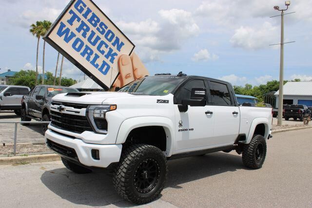 2024 CHEVROLET Silverado HD