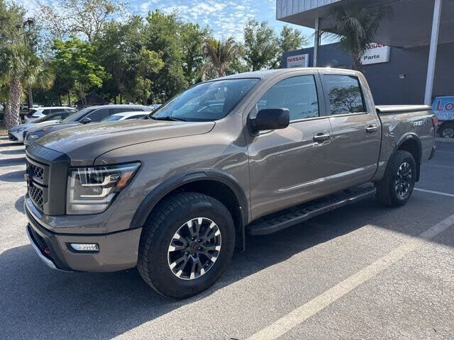 2024 NISSAN Titan