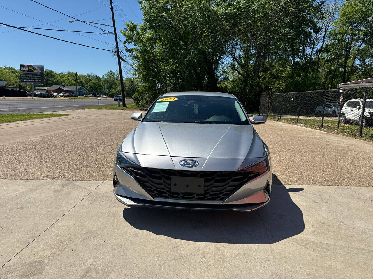 2023 HYUNDAI Elantra