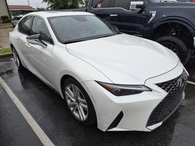 2023 Lexus IS