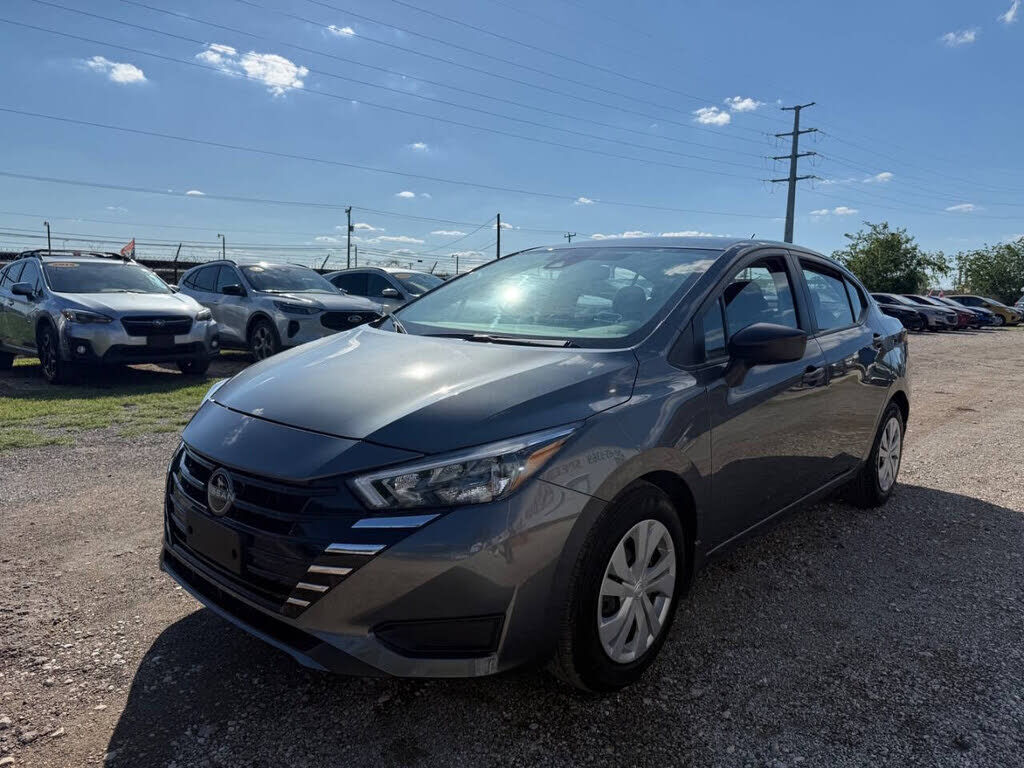 2025 NISSAN Versa
