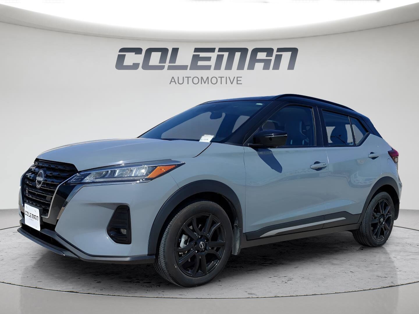 2023 NISSAN Kicks