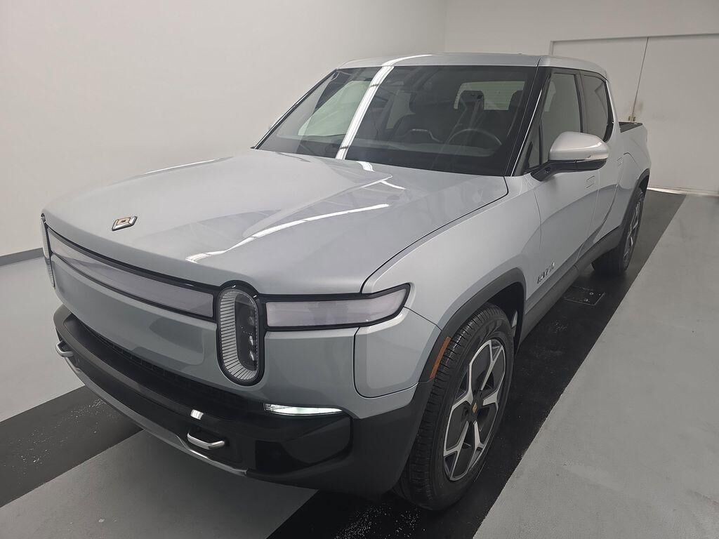 2024 RIVIAN R1T