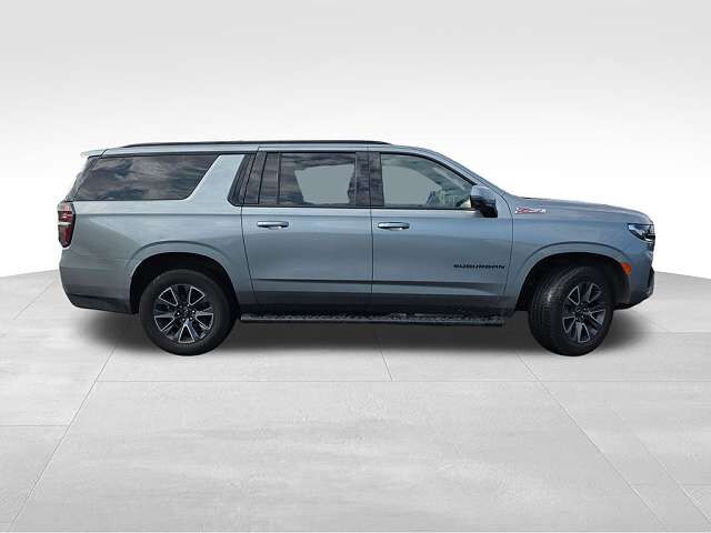 2023 CHEVROLET Suburban