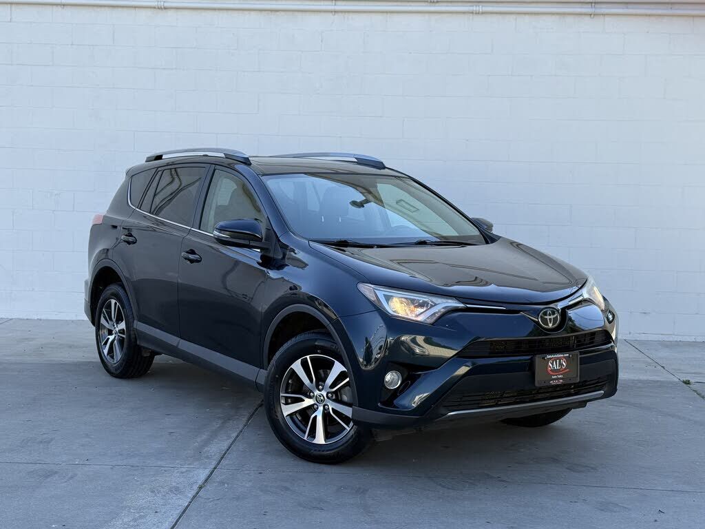 2017 TOYOTA RAV4