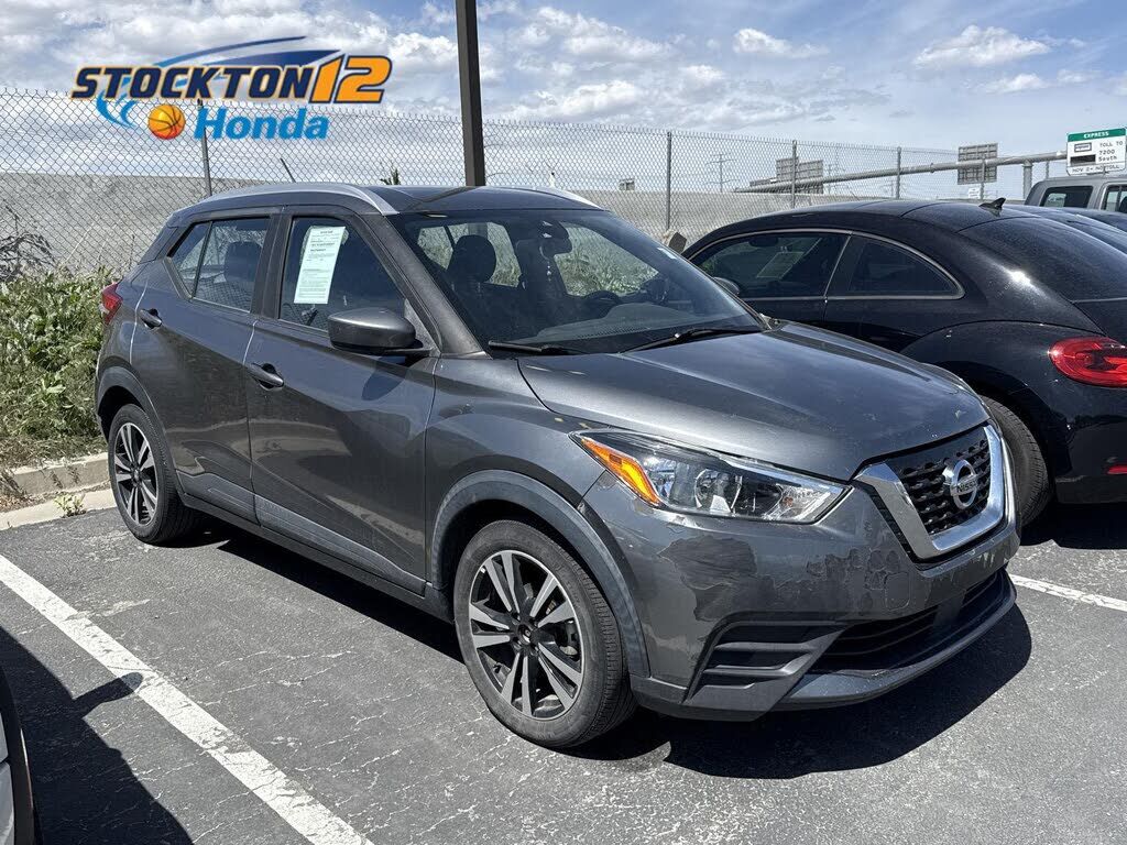 2020 NISSAN Kicks