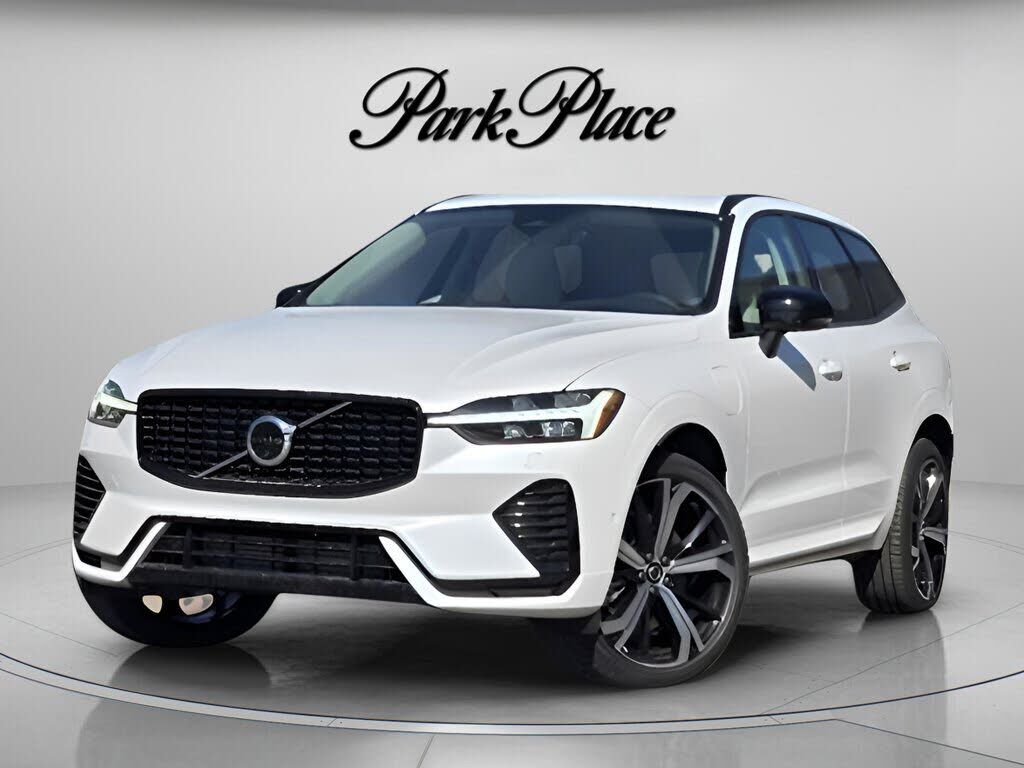 2025 VOLVO XC60