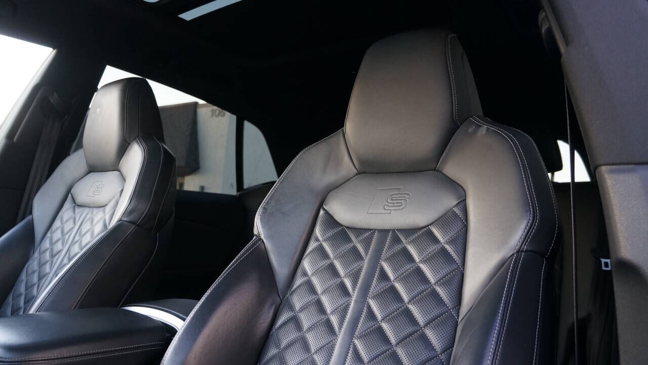 2021 Audi SQ8