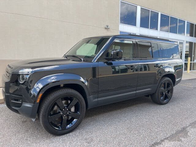2026 LAND ROVER Defender